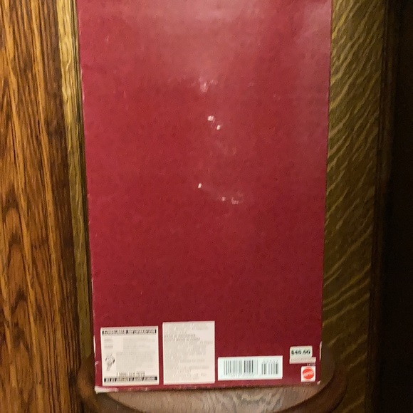 Vintage 1995 Holiday Memories Barbie .Commemorates  85 years of Hallmark cards. - Picture 4 of 5